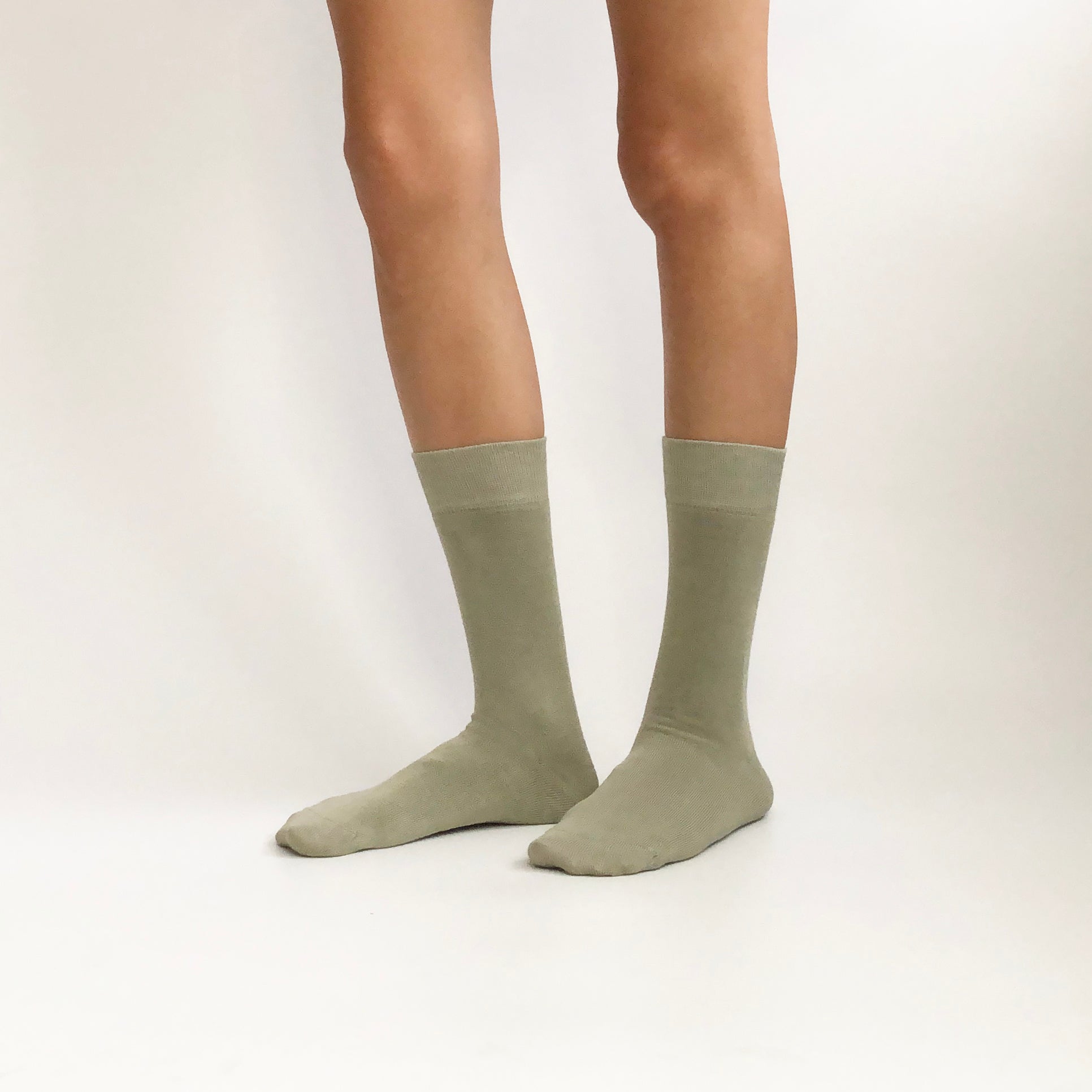 DUSTY OLIVE Haki Yeşil Düz Unisex BambuMax Çorap - sixtimesfive